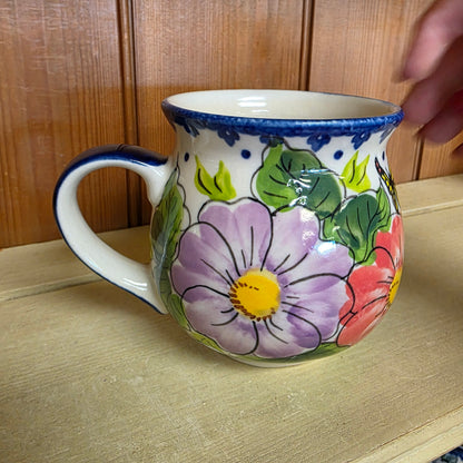 Mug 18 oz Butterfly hearts flowers 1066