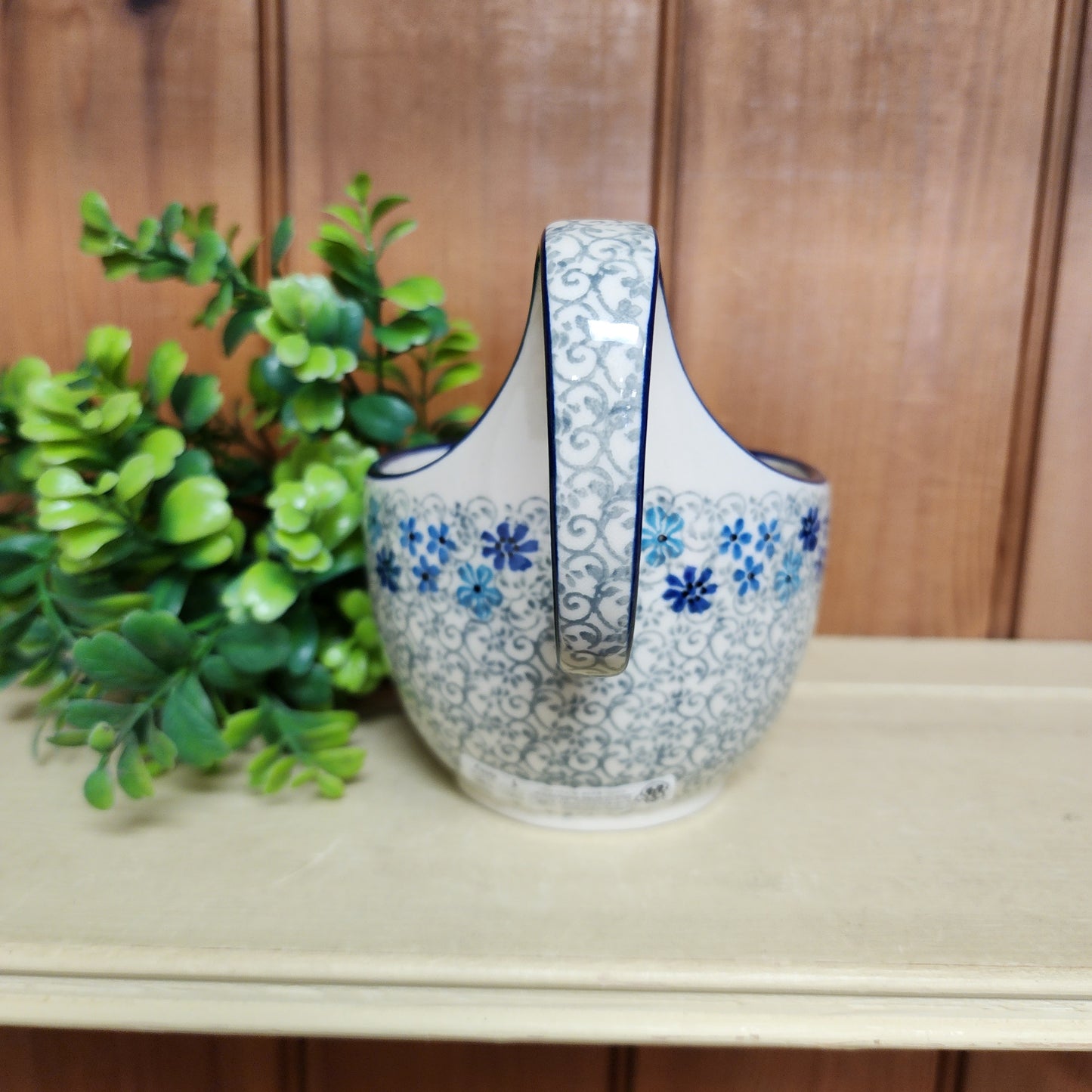 Bowl w/ Loop Handle   16 oz  845-2612X  Periwinkle pf0526