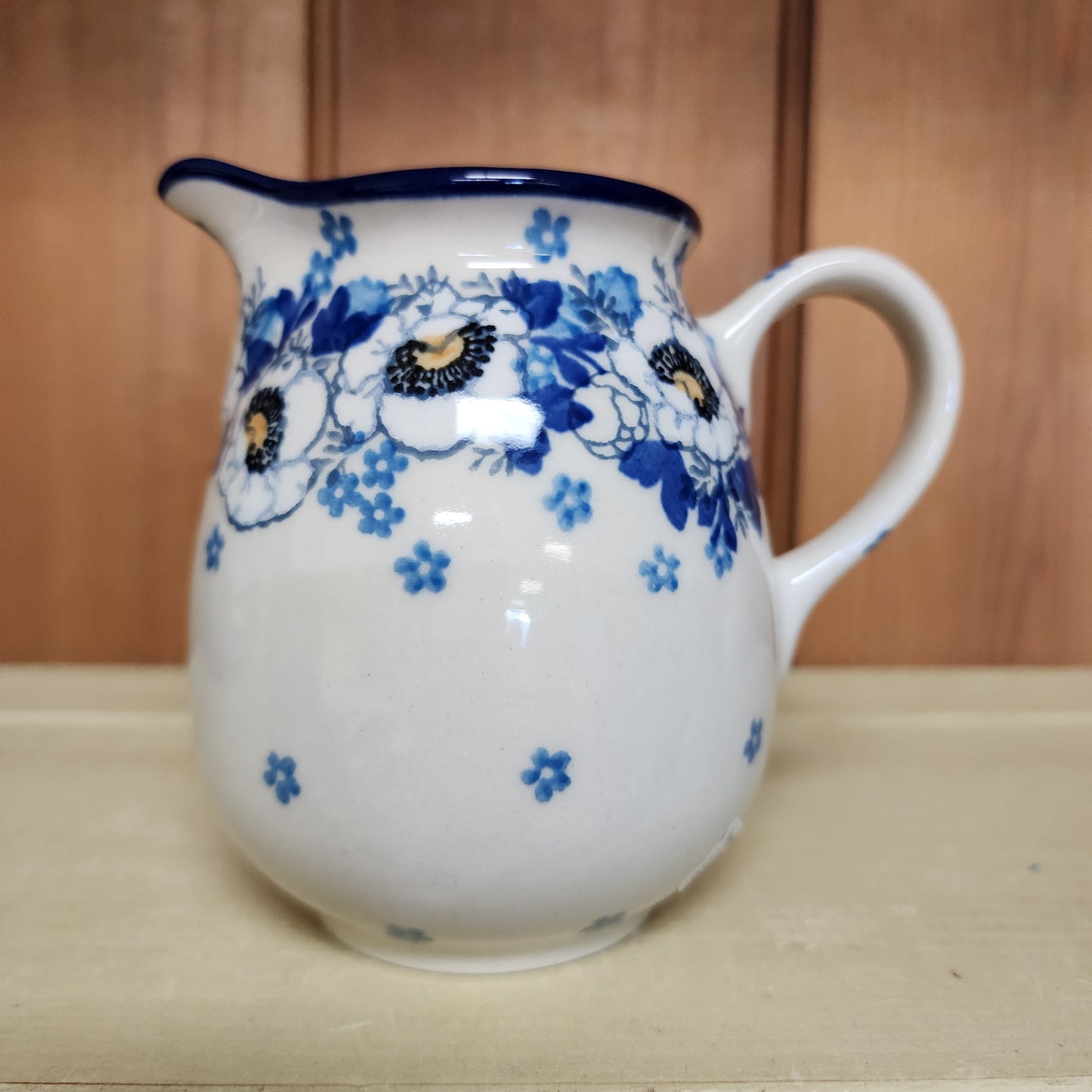 Pitcher 11 oz  B84-2222X ~ Snow Poppy