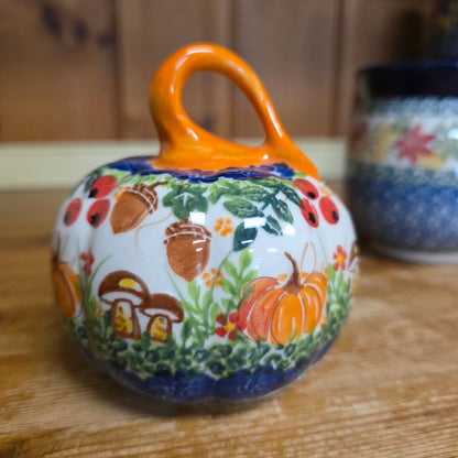 Pumpkin 4"H  / pumpkins acorns mushrooms orange stem #2
