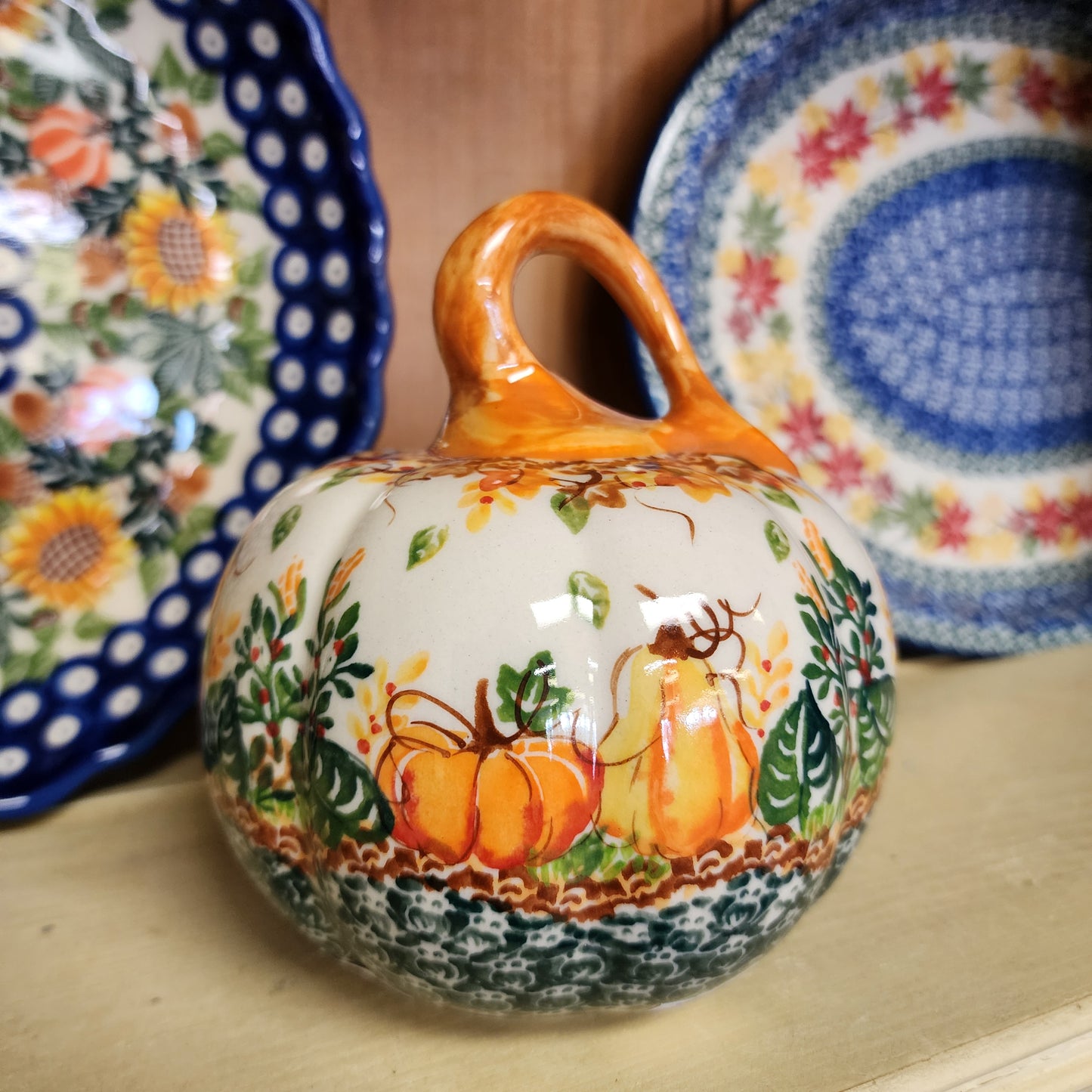 Pumpkin  5.5" orange top gourds and pumpkins