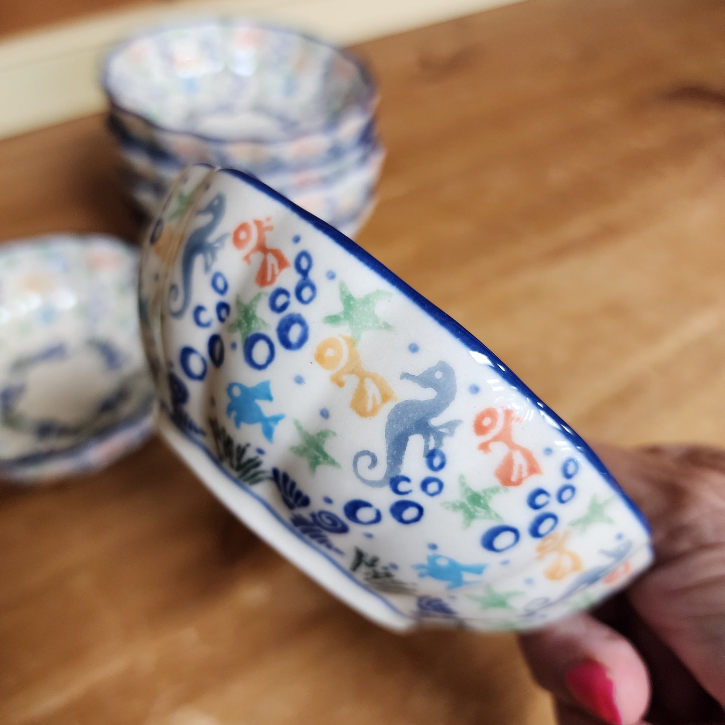 Bowl ~ Scalloped ~ 4.5" 023-1316X Sea Horse