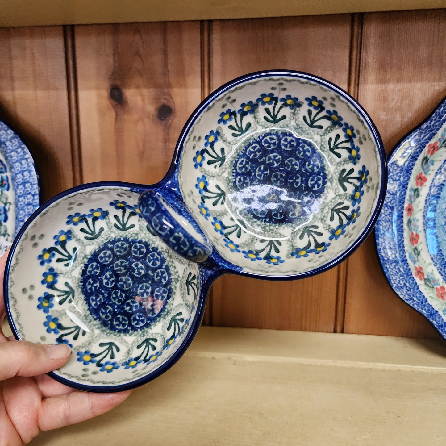 Bowls   Double Serving   9.75"L   0614X ~ Blue Spring Daisy