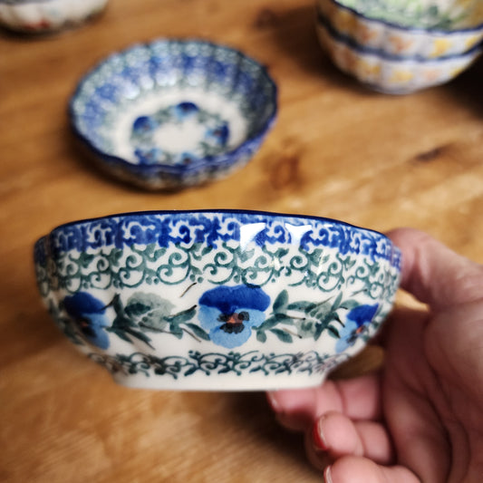Bowl ~ Scalloped ~ 4.5" 2273X ~ Winter Viola