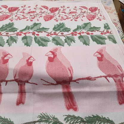 Tea Towel Winter Cardinals / Holly Sweden