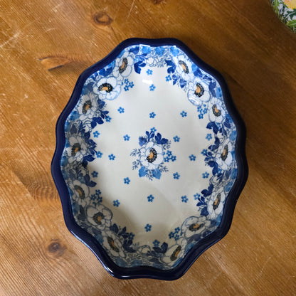 Bowl   Oval Fluted   6" x 7.5" A27-2222X  Snow Poppy pf0526