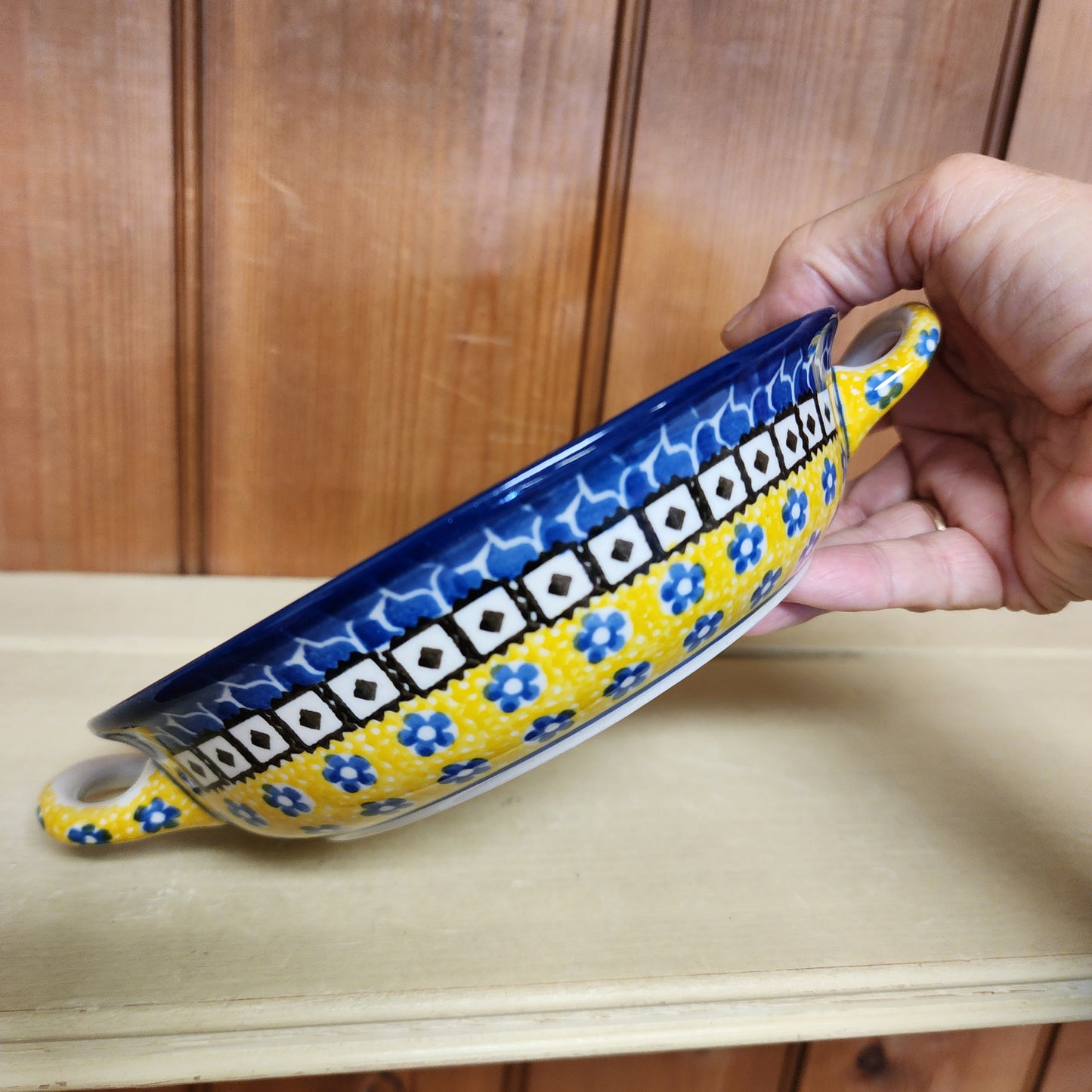 Round Baker w/handles - 6-3/4" C40-859 Sunburst