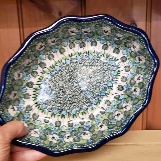 Bowl ~ Oval Fluted ~ 7.25" x 9.25" A28-U4795 pf0425