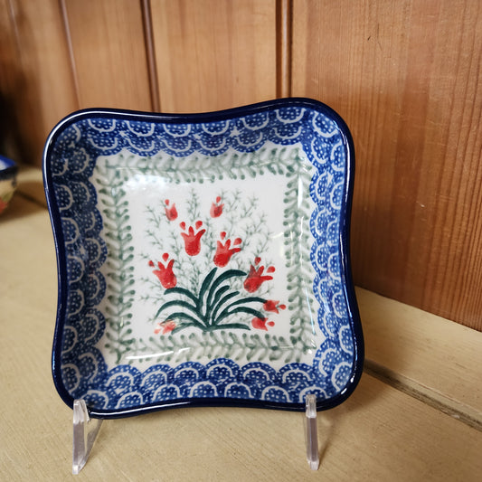 Bowl   Shallow Fluted    1437X ~ Crimson Bells