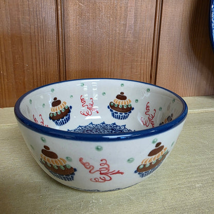 Bowl   Ice Cream   4.5"   1597X ~ Cupcakes