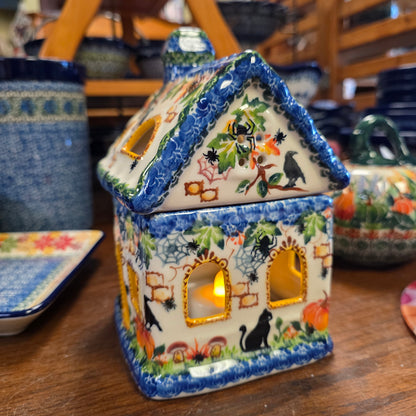 House #3 Crow / Luminary
