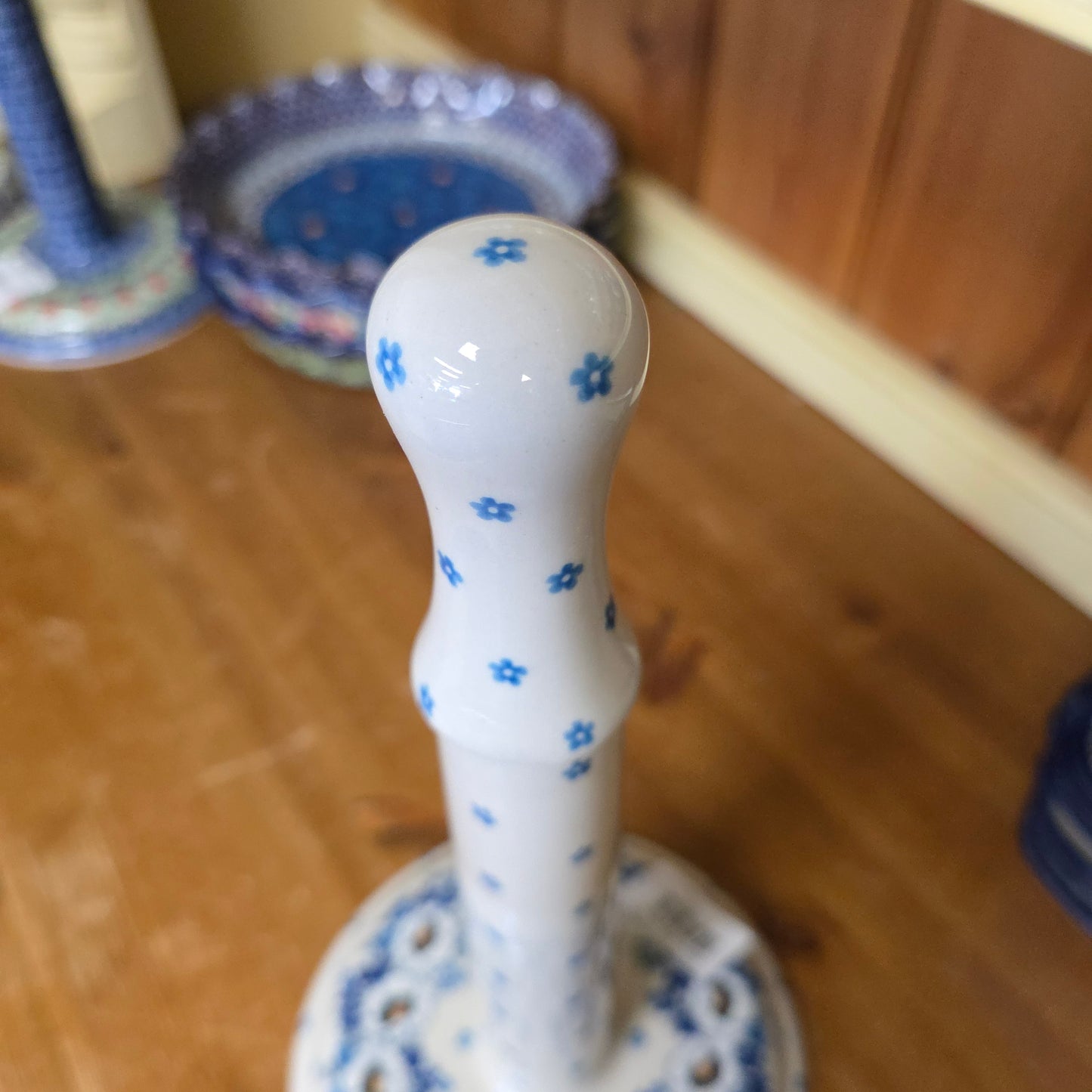 Paper Towel Holder   834-2222X  Snow Poppy pf0526