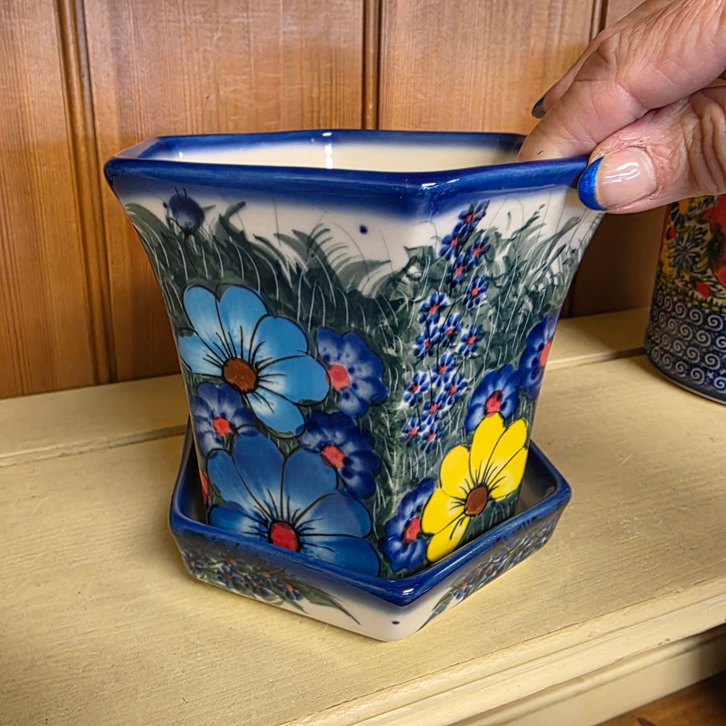 Flower Pot Bold 127