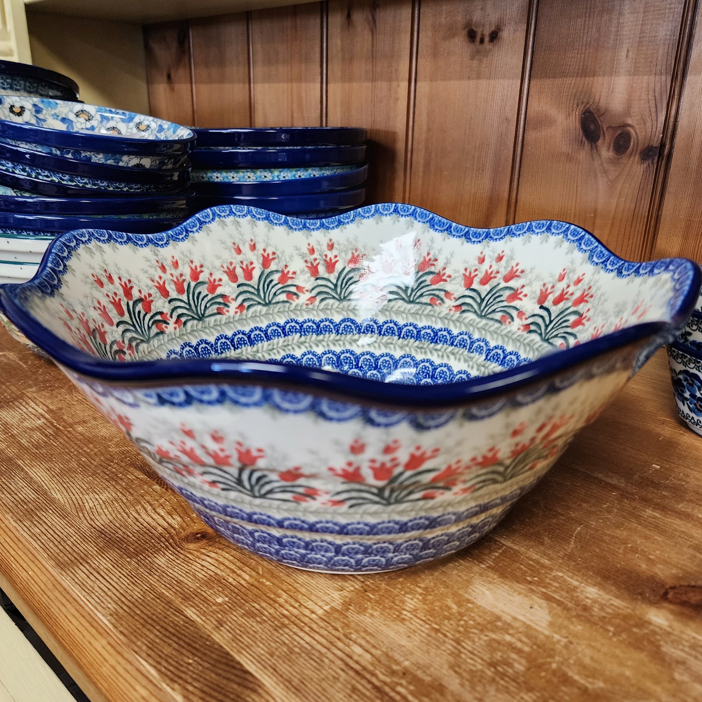 Bowl   Wavy Edge   Large  12" 693-1437X  Crimson Bells pf0526