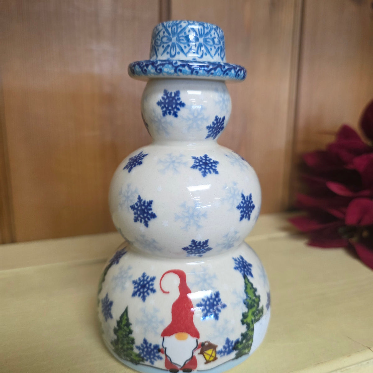 Snowman 6" x 3.5"  / gnome with lantern