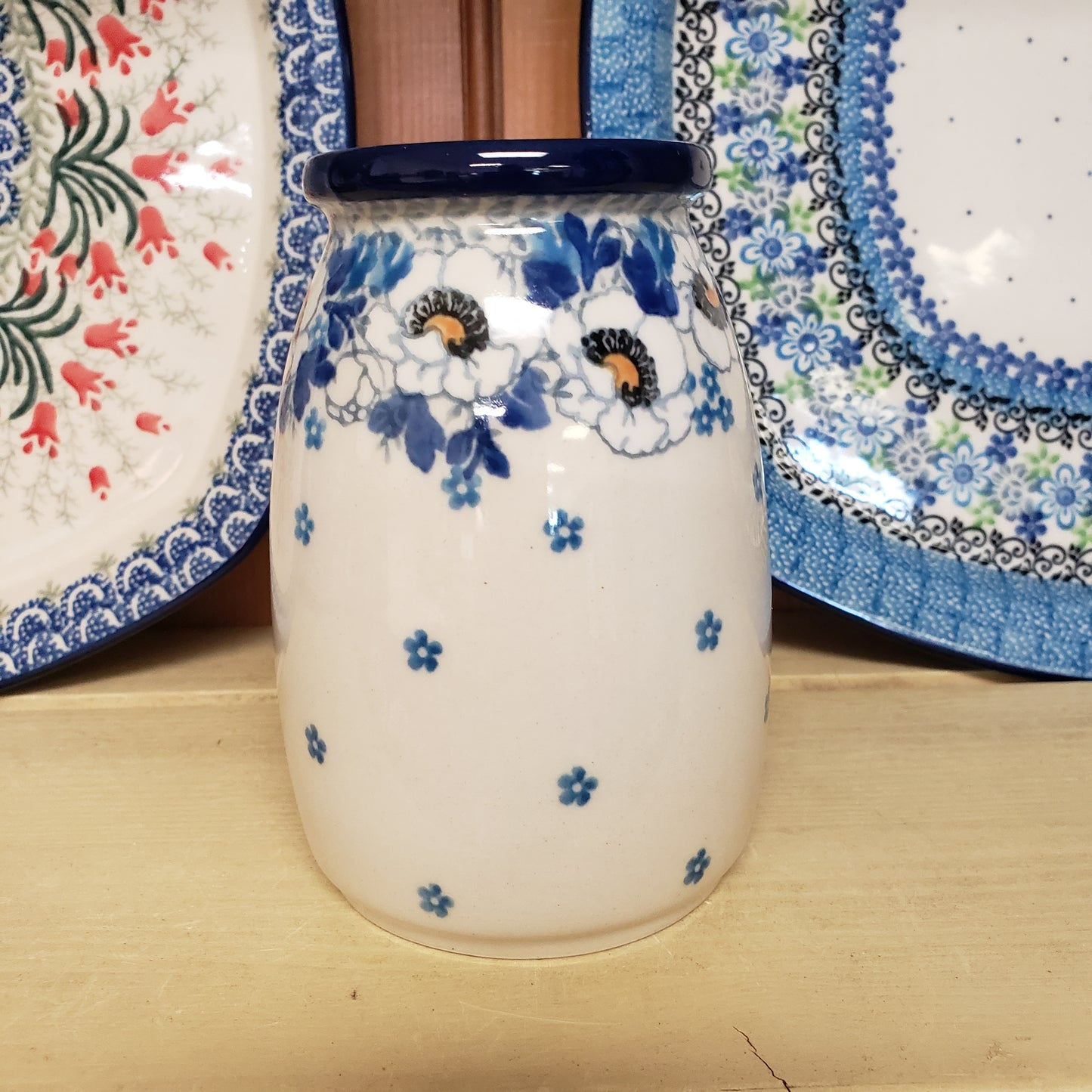 Vase ~ Milk Bottle Shape ~ 5"H 196-2222X  Snow Poppy pf0425