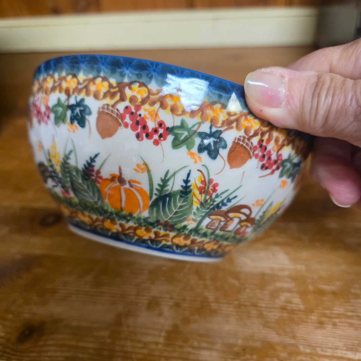Bowl ~ 6" ~ ART1 1046