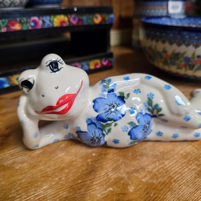 Frog ~ Laying down  blue #2/ 11"