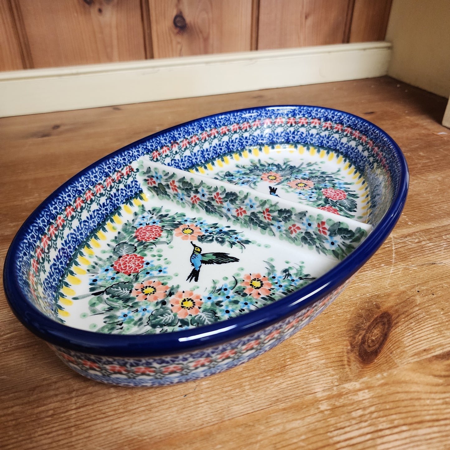 Dish ~ Divided ~ Oval large164-U3357 ~ T. Liana Hummingbird