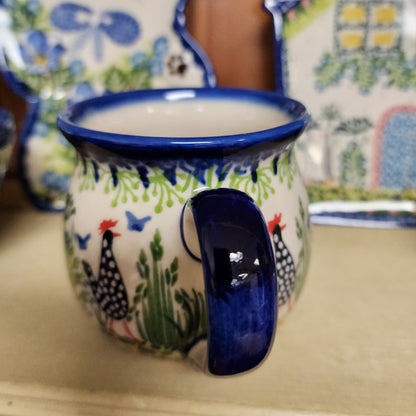 Mug 12 oz small ART 1 - 950 black & white chickens Polka