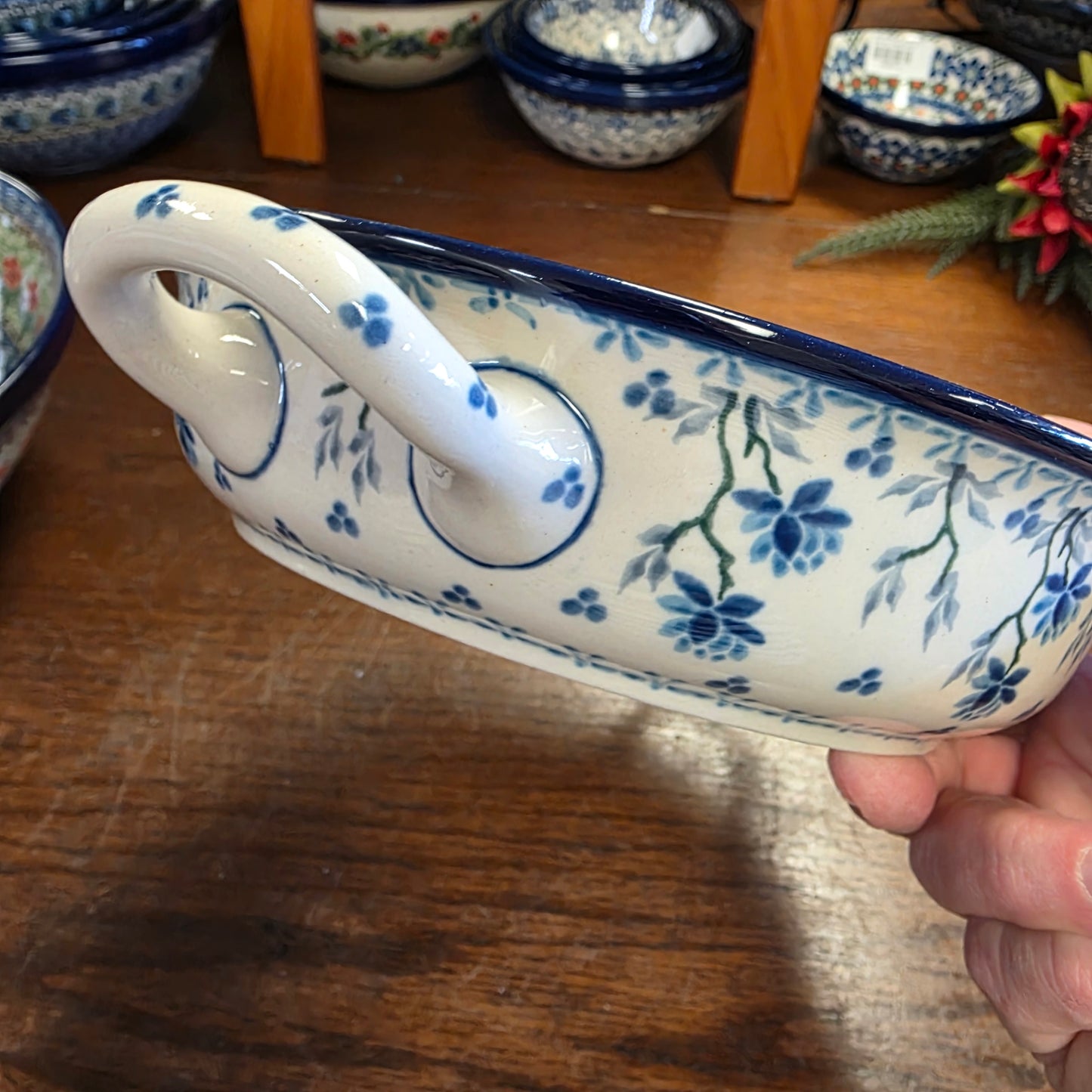 Baker   Round w/ Handles   8"   2524X ~ Clover Fields