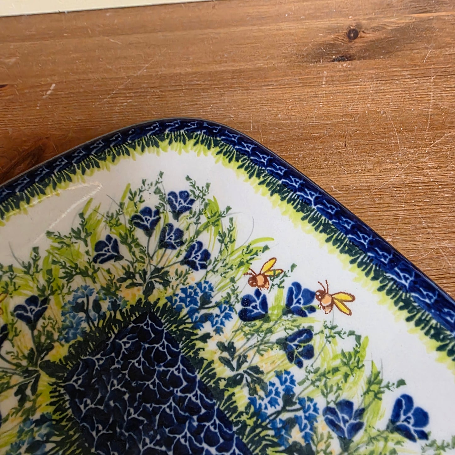 Platter 11"x8" Rectangular Bees blue