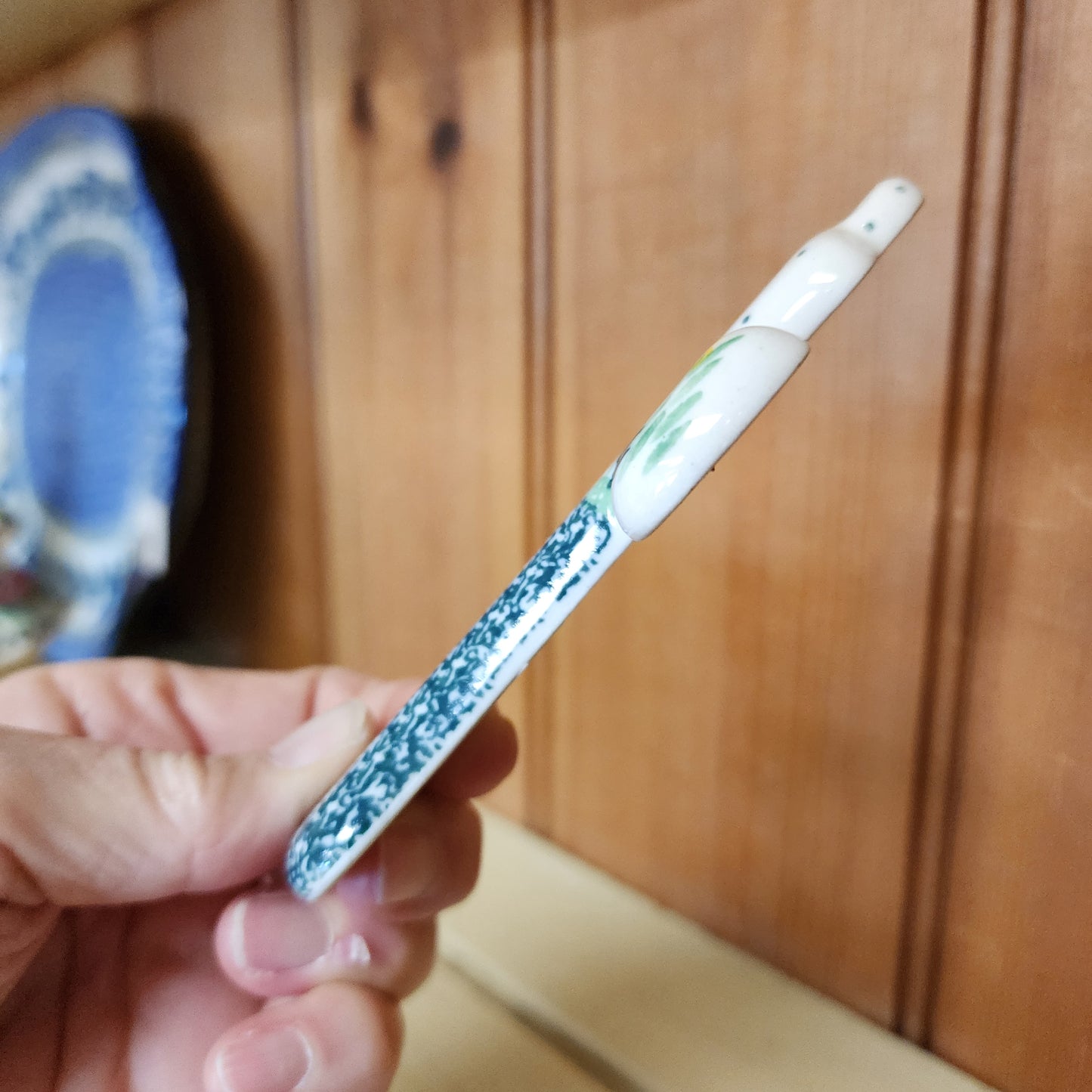 Cross   Small   2.75" x 4.75"   2777Q ~ Daffodil