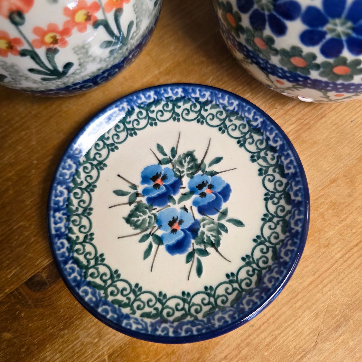 Coaster ~ 4" 262-2273 winter viola