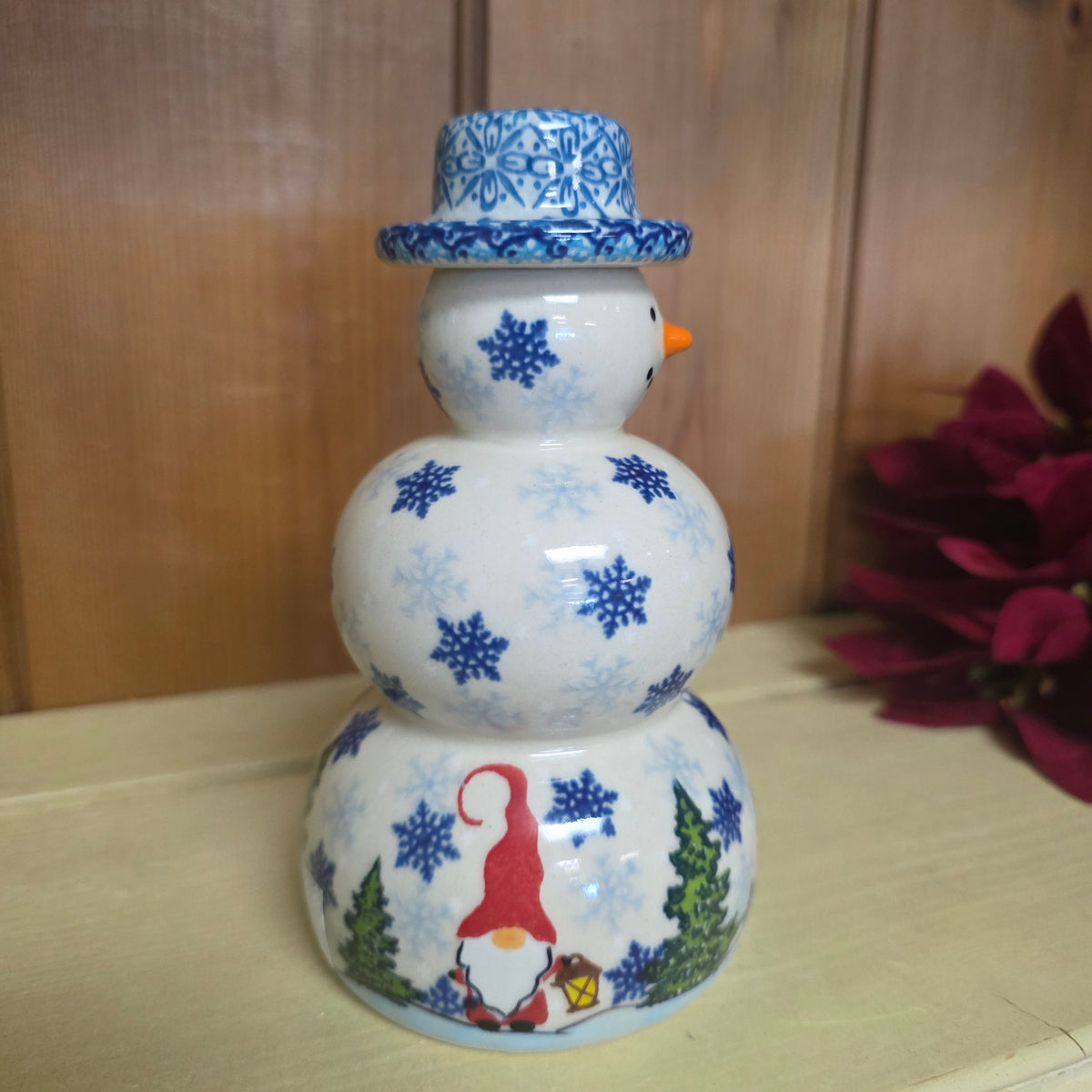 Snowman 6" x 3.5"  / gnome with lantern