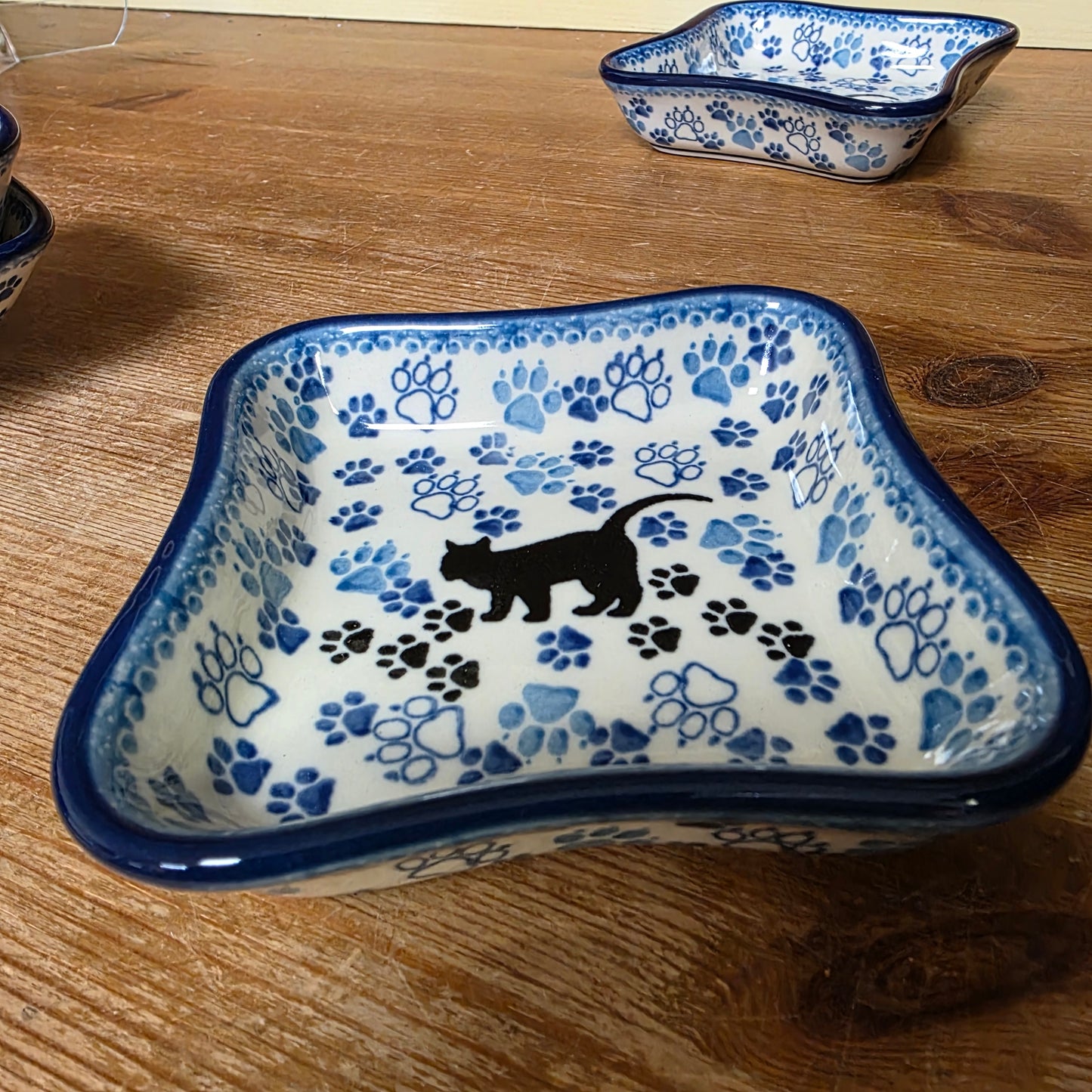 Bowl   Shallow Fluted  630-1771X  Boo Boo Kitty pf0526