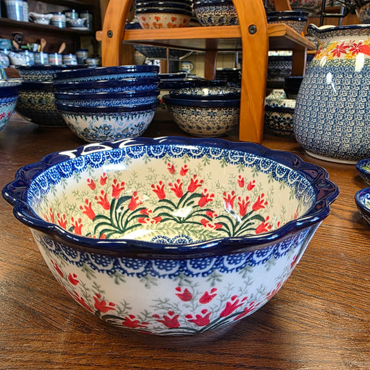 Bowl   Scalloped Edge   7"   1437X ~ Crimson Bells