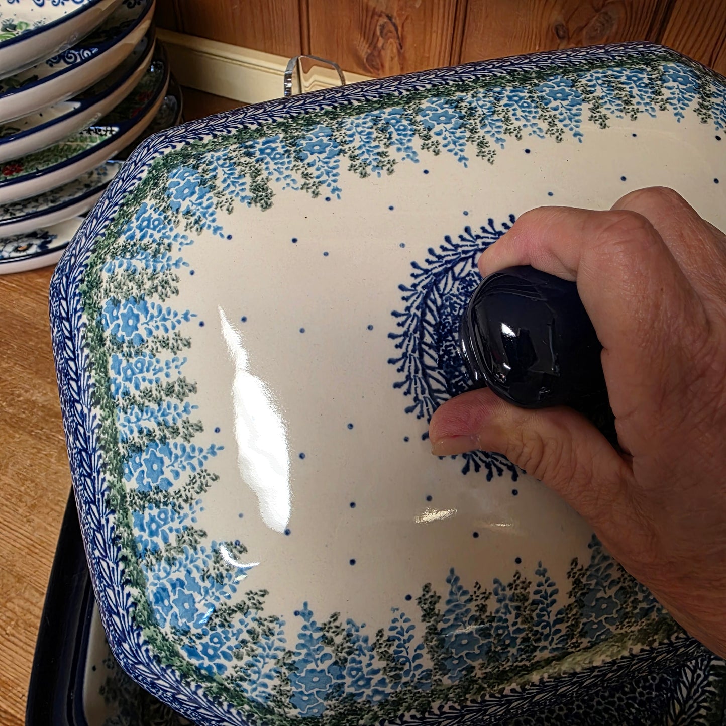 Baker   Covered Casserole   9.5" x 12" 665-3279X  Virginia Bluebells pf0526