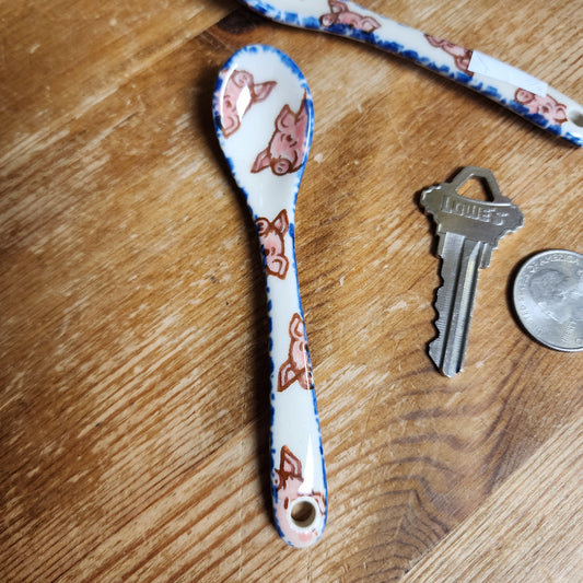 Spoon 4 1/4" / pigs small spoon