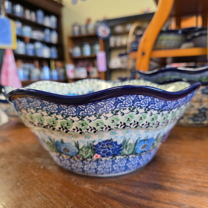Bowl   Wavy Edge   Medium  10" 692-U4572  U4 pf0526