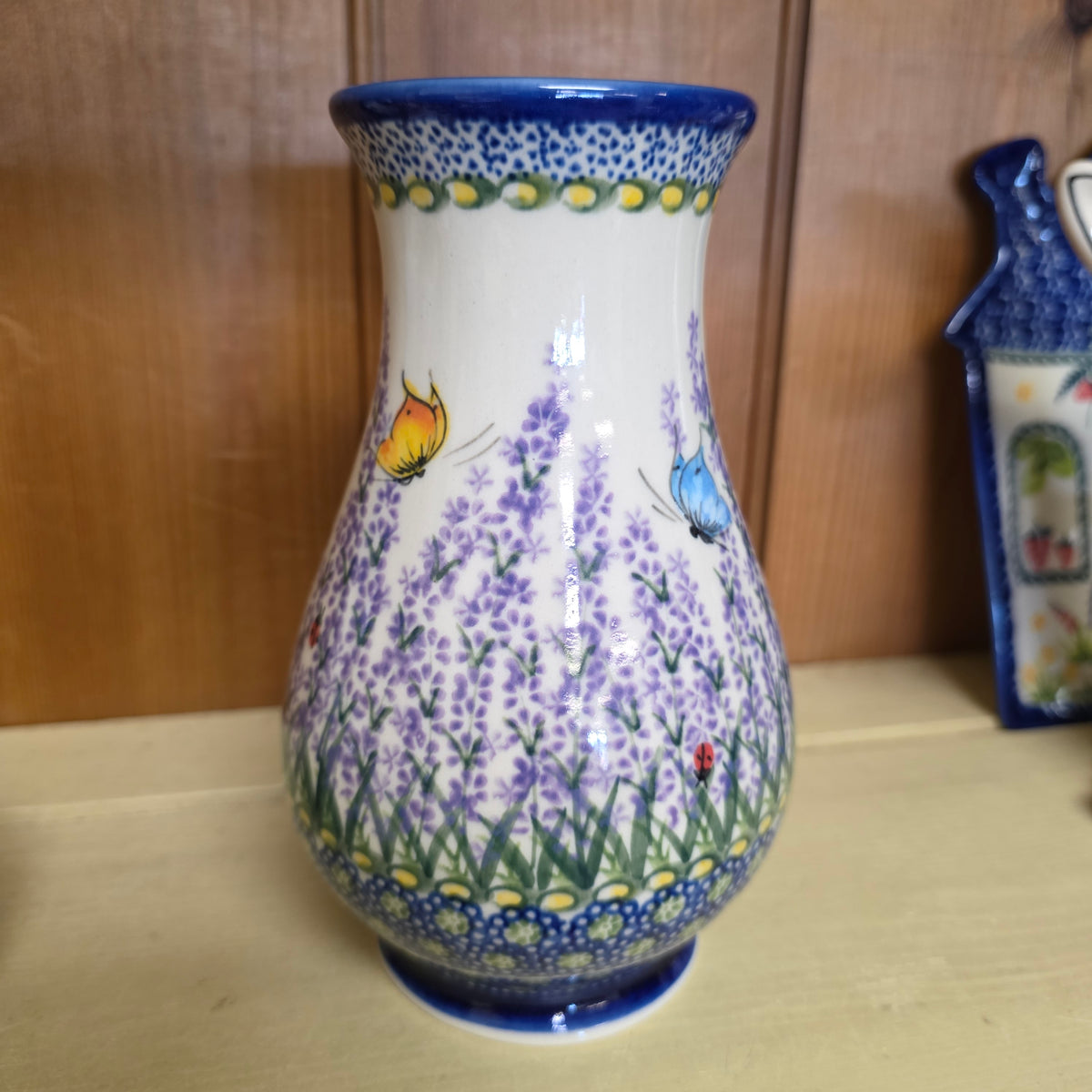 Vase 9" ~ 277 butterfly Lady Bug Butterfly Lavender
