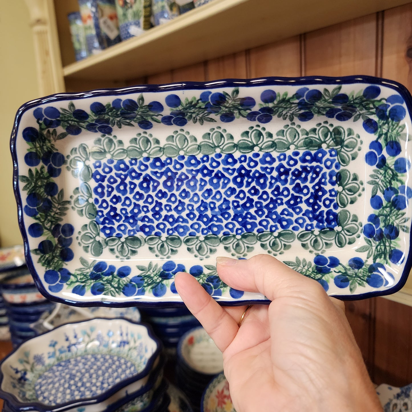 Tray Shallow ~ 9" x 4.5"    D15-1413X  Huckleberry pf0526