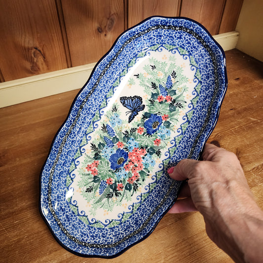 Tray ~ Scalloped Oval ~ 6.25" x 12.5" A42-U4600 pf0425