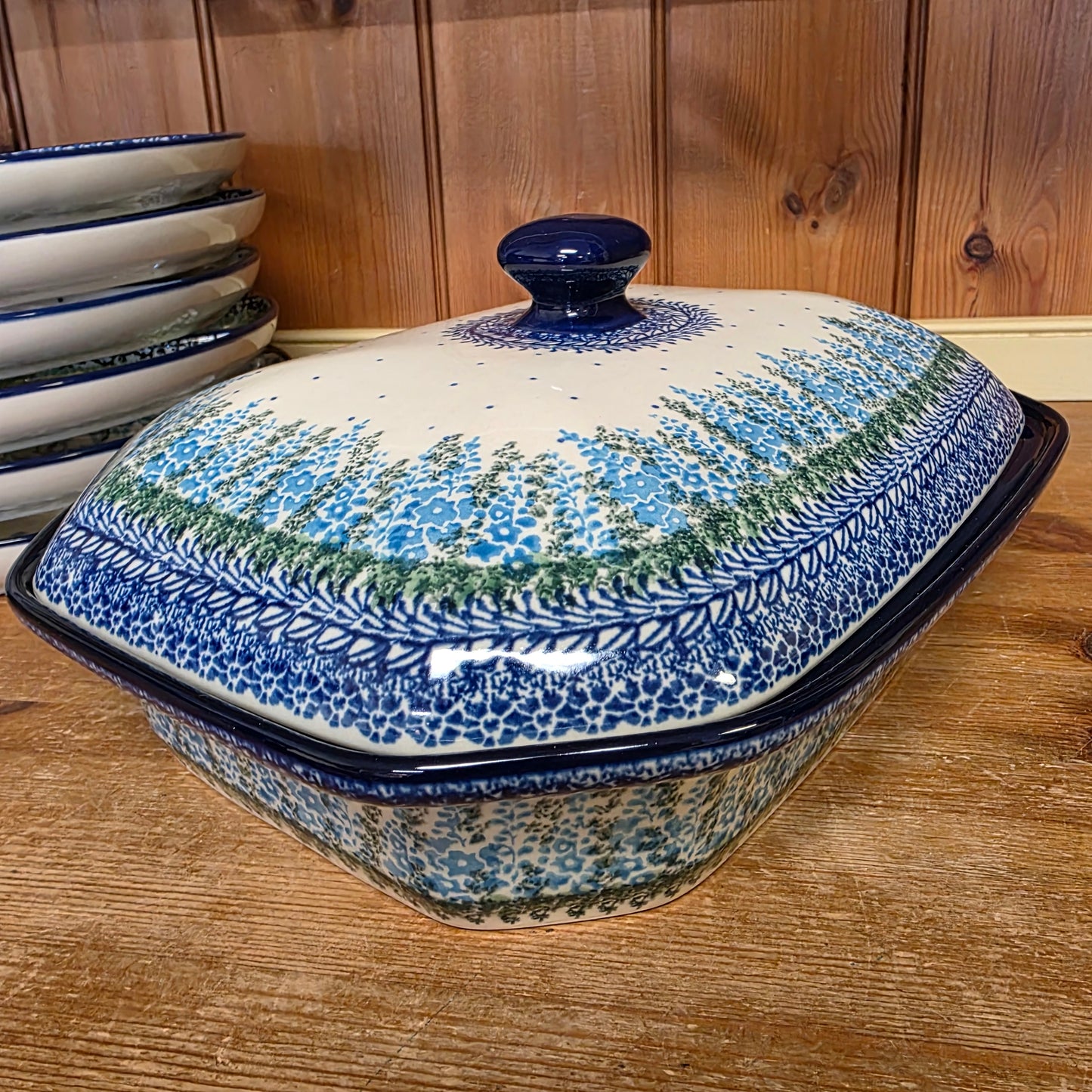 Baker   Covered Casserole   9.5" x 12" 665-3279X  Virginia Bluebells pf0526