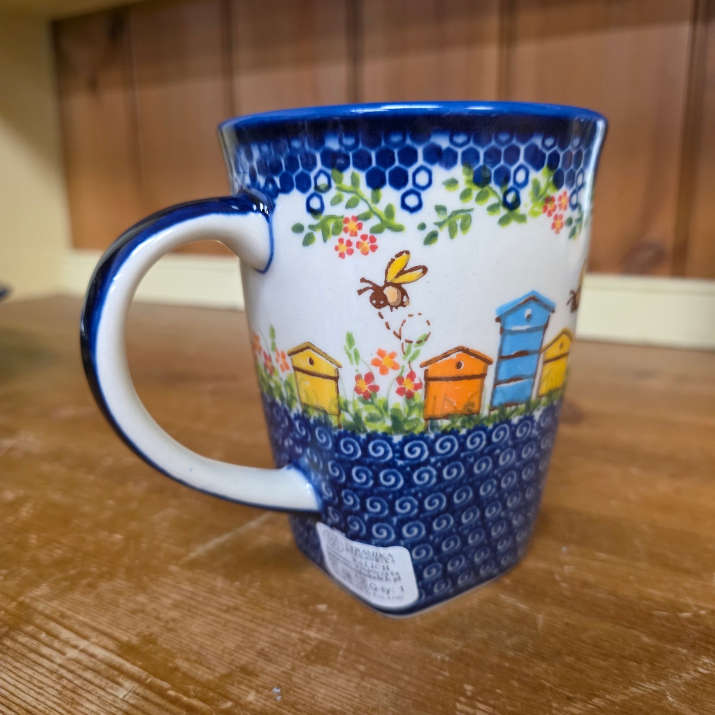 Mug XL  18 oz / Bee Hive 1042