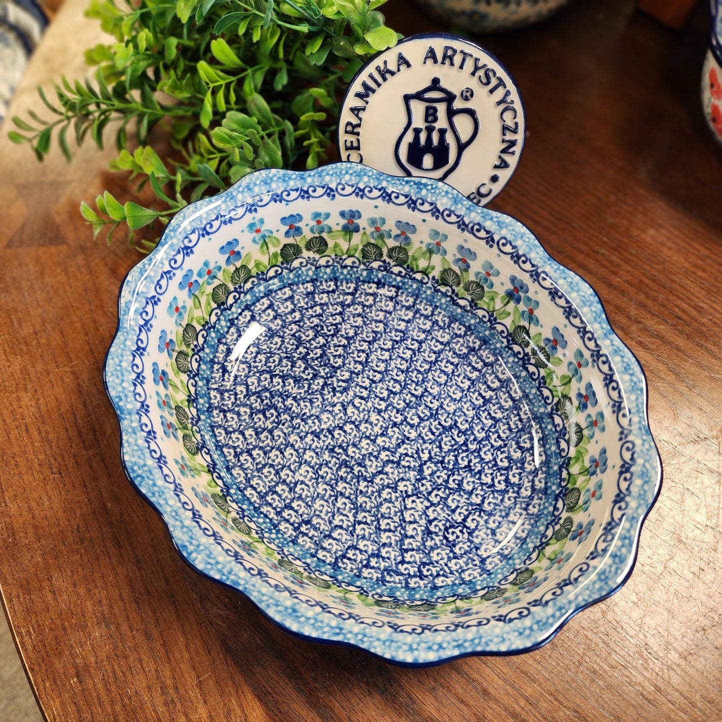Bowl Oval Baker ~ Fluted Edge 9" x 7.5" x 2 3/4"deep   D78-2668X  Dutch Iris pf0526