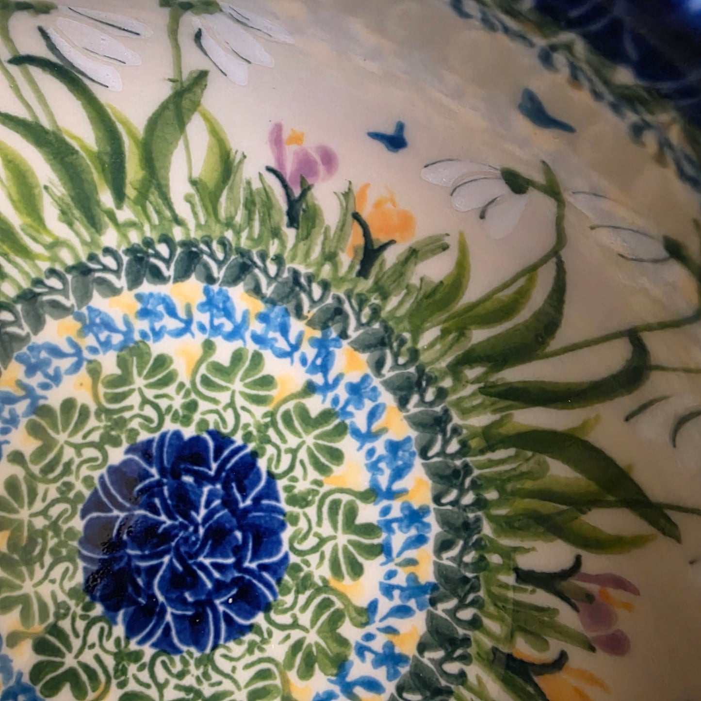 Bowl ~ 6" ~ Orchids 707