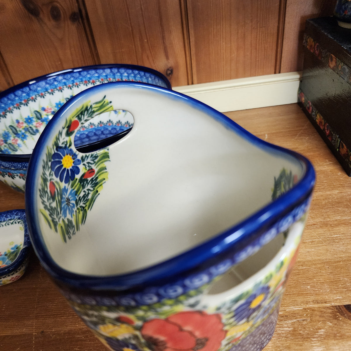 Basket ART2 / 188 Red Poppy  Utensil Holder / trash can