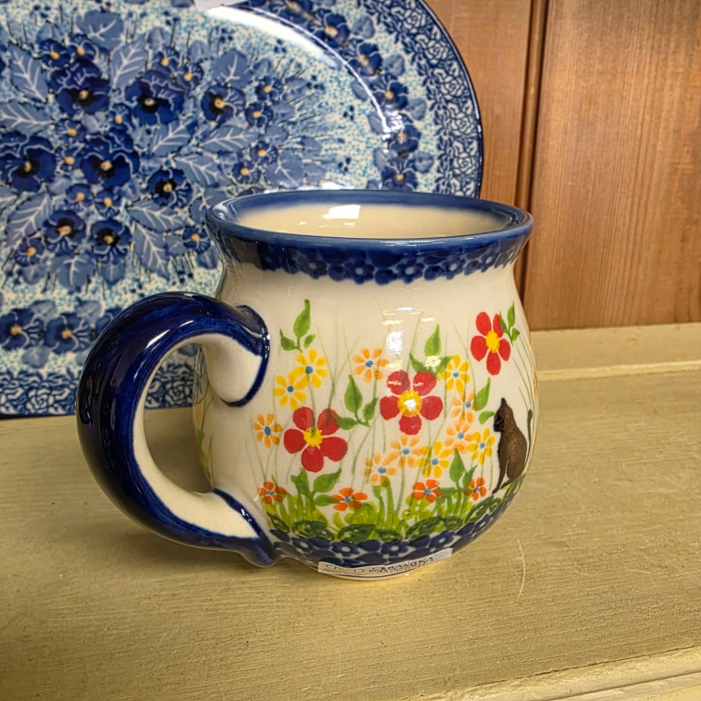 Mug 12 oz Cat forward facing