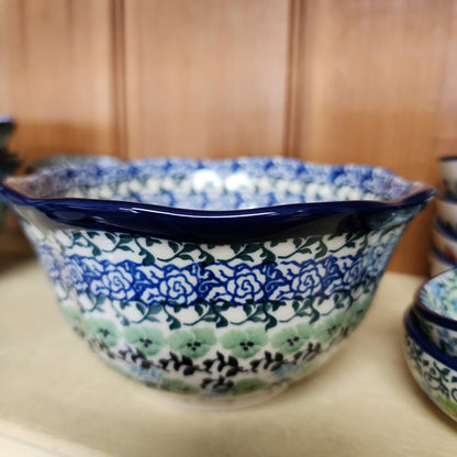 Bowl   Wavy Edge   5.75" A54-U4572  U4 pf0526