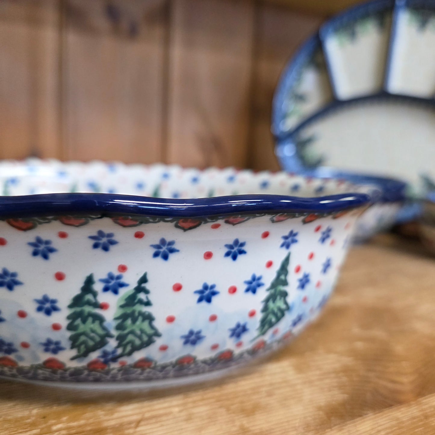 Bowl Oval Baker ~ Fluted Edge 9" x 7.5" x 2 3/4"deep   D78-U4661  U3 pf0526