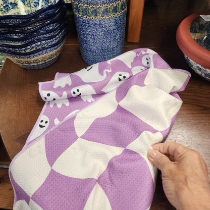 Towel /poly ~ purple Boo Ghost