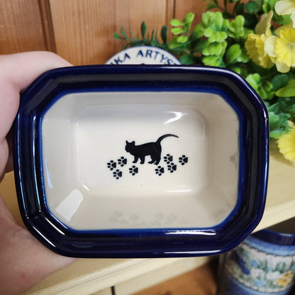 Box Covered Container   3.25"H x 3.5"W x 4.5"L  385-1771X  Boo Boo Kitty pf0526
