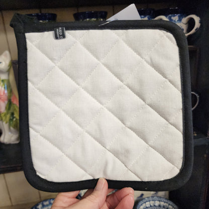 Pot Holder ~ White Kitty / eyes are blue and yellow