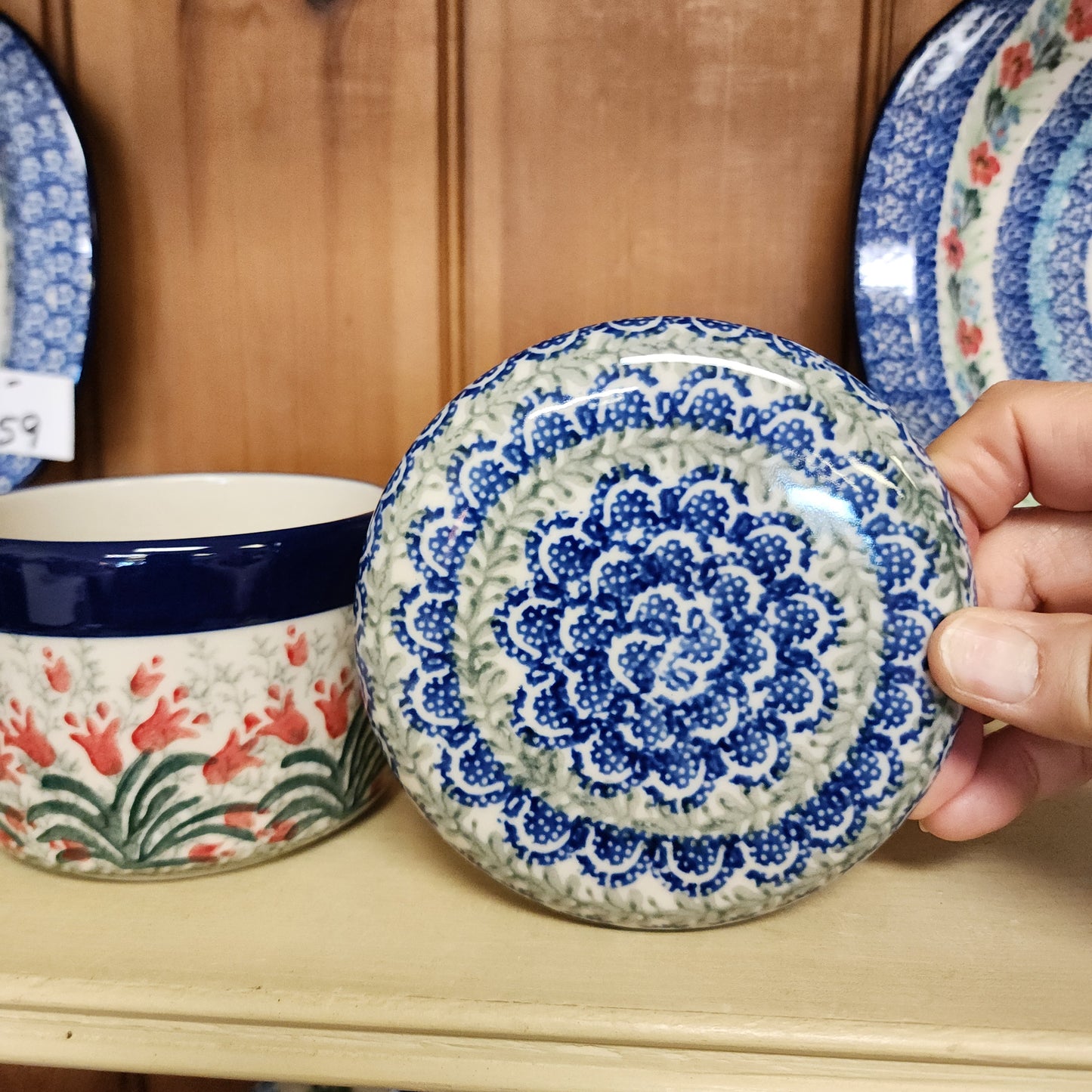 Butter Bell   3.75"W x 3"H    1437X ~ Crimson Bells