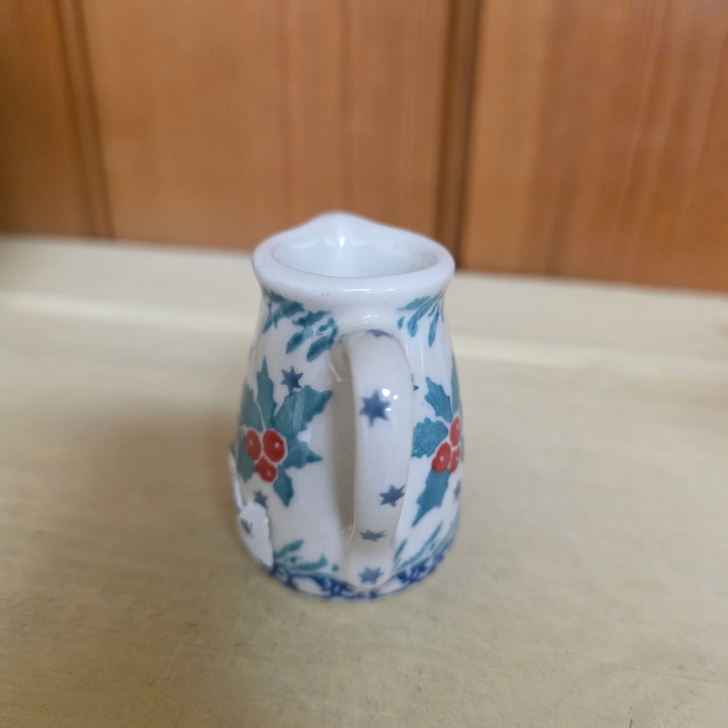 Miniature Jug / Toothpick Holder   2.25"  315-2973X  Winter Holly pf0526